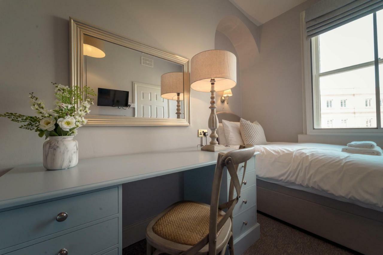 Anabelle'S Guest House Бат Экстерьер фото